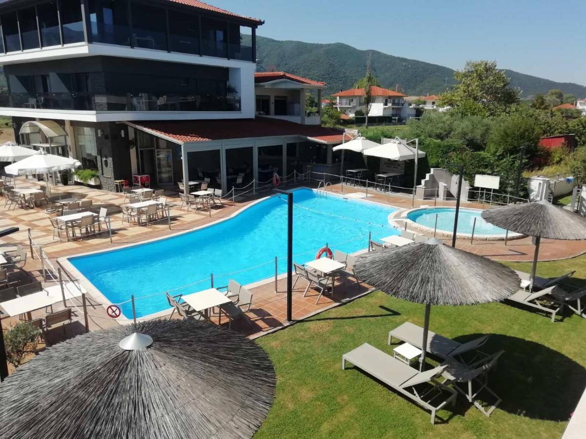 Alexander Inn Ставрос Екстериор снимка