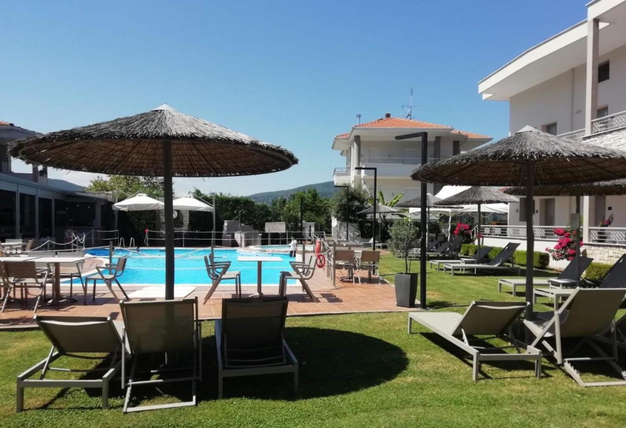 Alexander Inn Ставрос Екстериор снимка