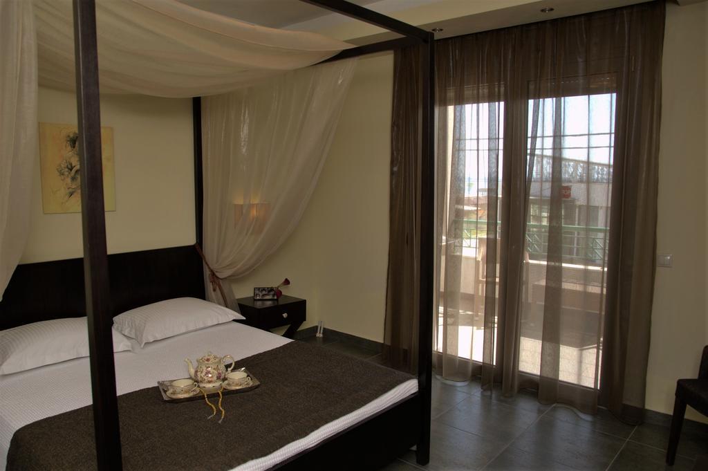 Alexander Inn Ставрос Екстериор снимка