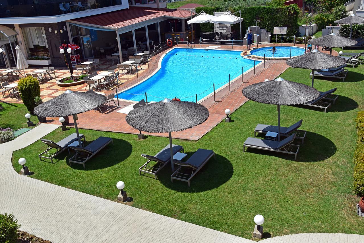 Alexander Inn Ставрос Екстериор снимка