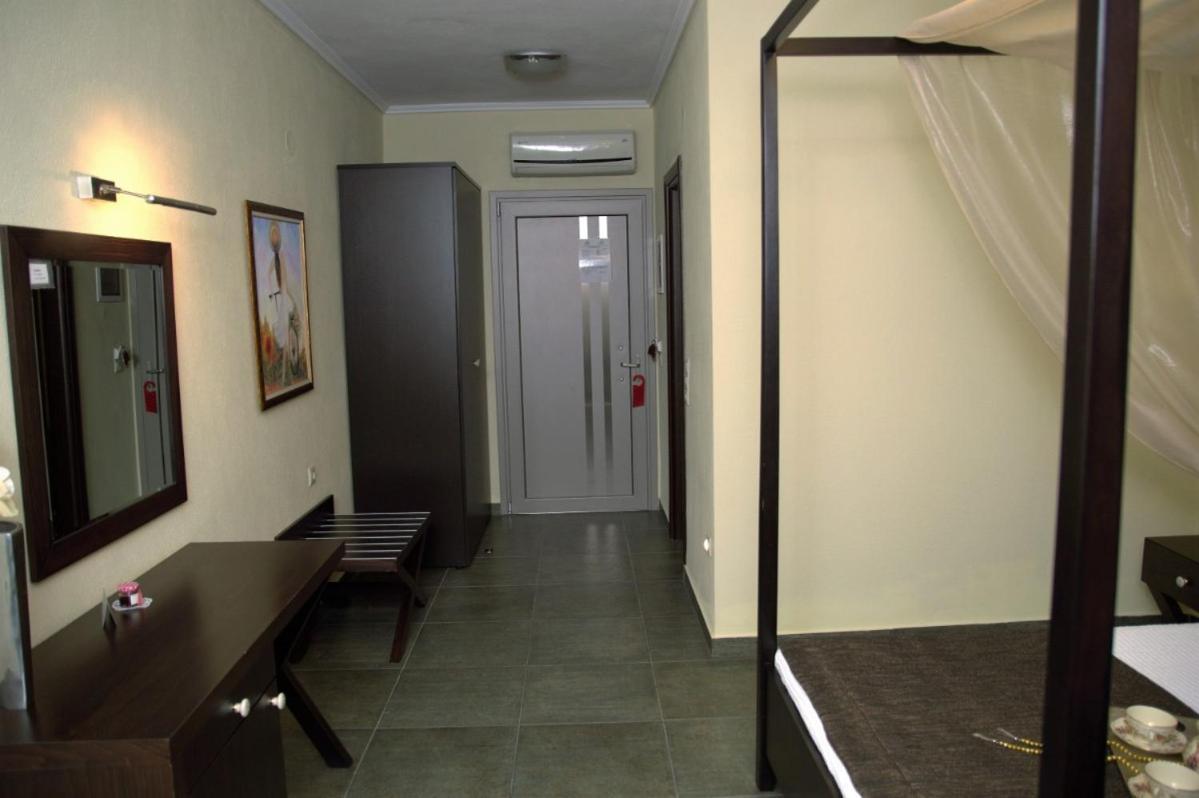 Alexander Inn Ставрос Екстериор снимка